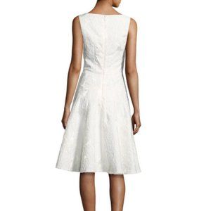 Carmen Marc Valvo White Sleeveless Floral Jacquard Fit-and-flare Cocktail dress